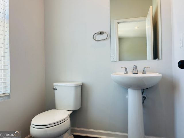 2686 Creek View Terrace NW, Atlanta, GA 30318