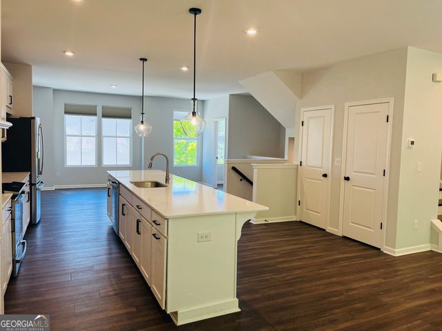 2686 Creek View Terrace NW, Atlanta, GA 30318