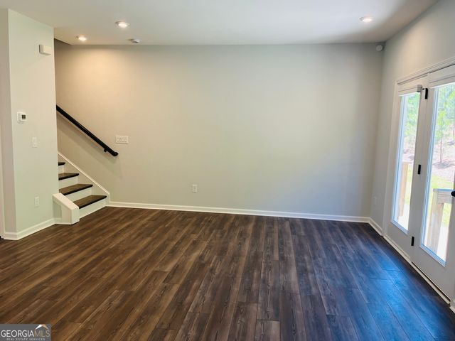 2686 Creek View Terrace NW, Atlanta, GA 30318