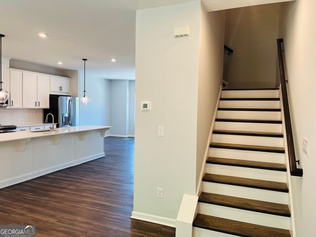 2686 Creek View Terrace NW, Atlanta, GA 30318