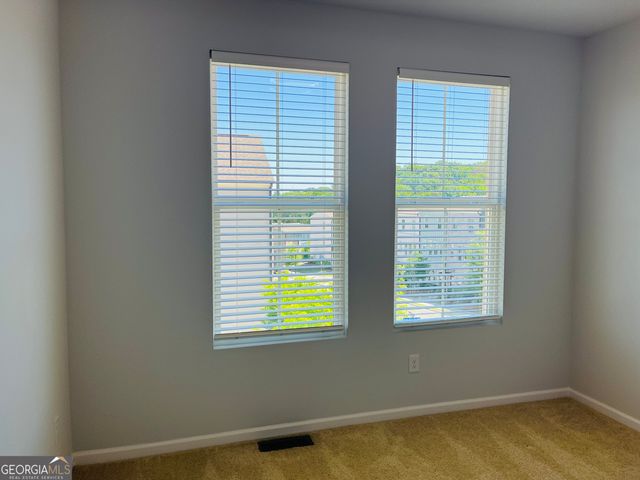 2686 Creek View Terrace NW, Atlanta, GA 30318