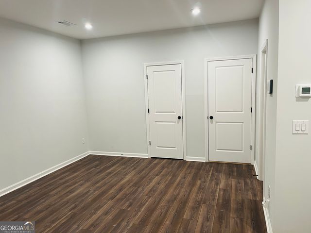 2686 Creek View Terrace NW, Atlanta, GA 30318