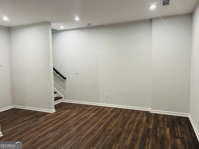2686 Creek View Terrace NW, Atlanta, GA 30318