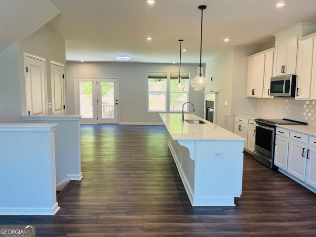 2686 Creek View Terrace NW, Atlanta, GA 30318