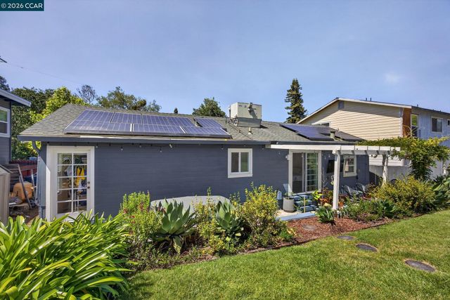 914 Vine Ave, Martinez, CA 94553