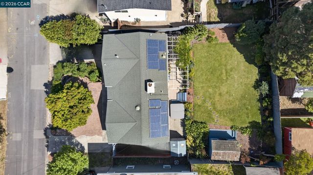 914 Vine Ave, Martinez, CA 94553