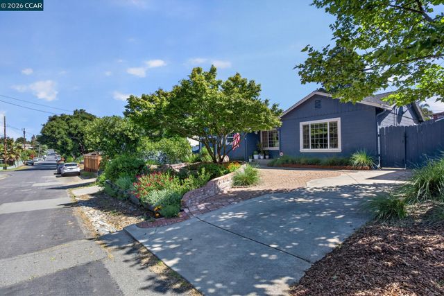 914 Vine Ave, Martinez, CA 94553