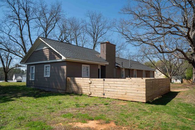 864 Canaan Road, Roebuck, SC 29376