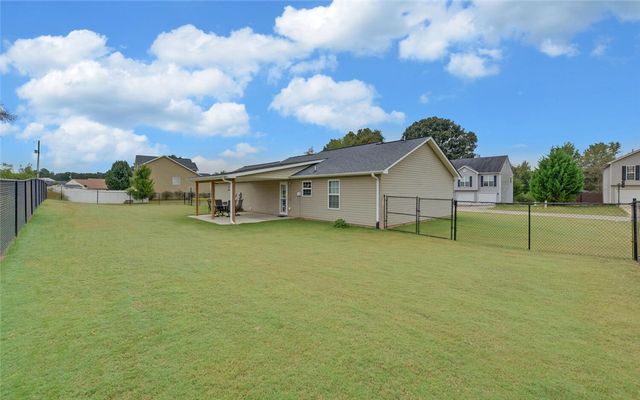 222 Charity Drive, Lavonia, GA 30553