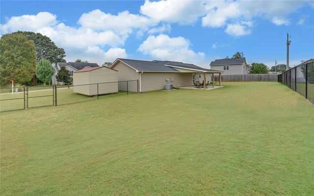 222 Charity Drive, Lavonia, GA 30553