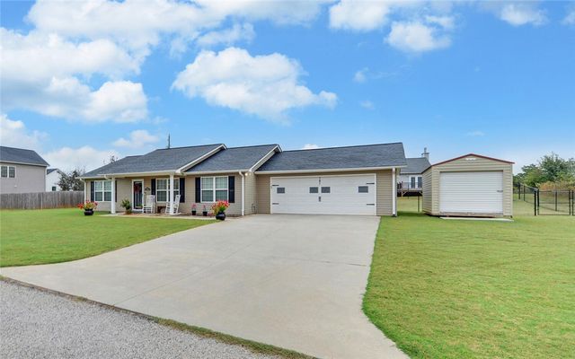 222 Charity Drive, Lavonia, GA 30553