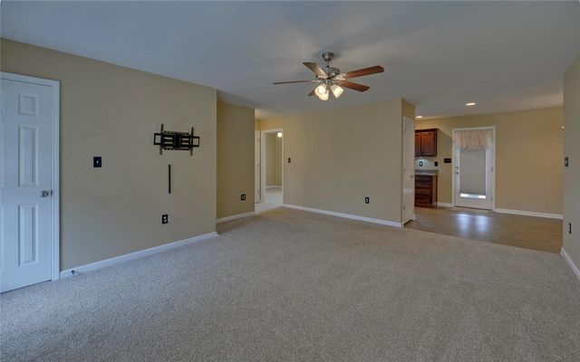 222 Charity Drive, Lavonia, GA 30553