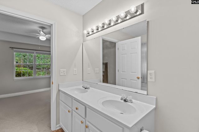 231 Elmwood, Elgin, SC 29045