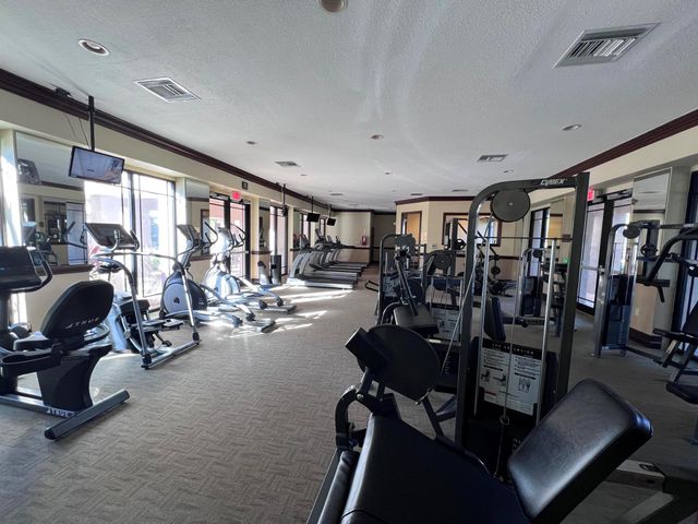 2809 Amalei Drive 302, Palm Beach Gardens, FL 33410