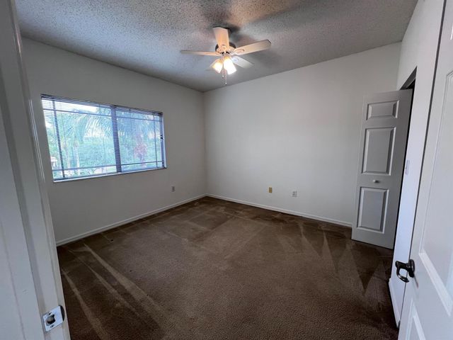 2809 Amalei Drive 302, Palm Beach Gardens, FL 33410