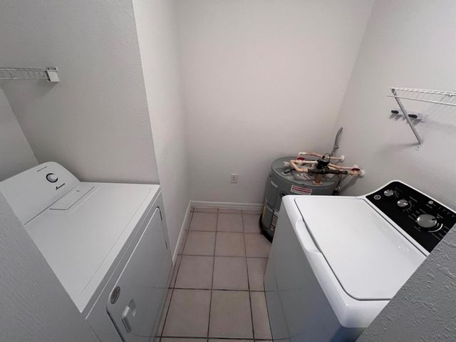 2809 Amalei Drive 302, Palm Beach Gardens, FL 33410