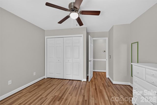 220 35th Avenue NE, Hickory, NC 28601