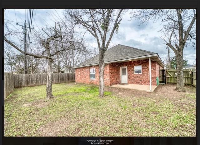 201 Richards Street B, College Station, TX 77845