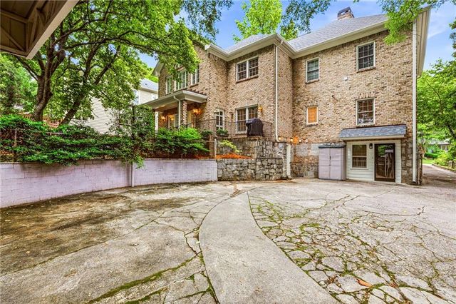 964 Northcliffe Drive NW, Atlanta, GA 30318