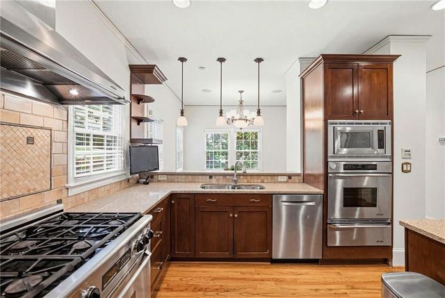 964 Northcliffe Drive NW, Atlanta, GA 30318