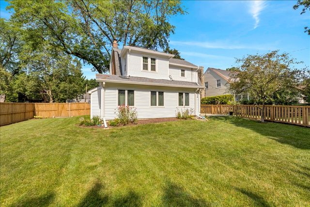 118 S Gladstone Avenue, Aurora, IL 60506