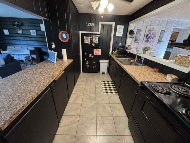 6860 Ramsey Road, Hebron, IN 46341