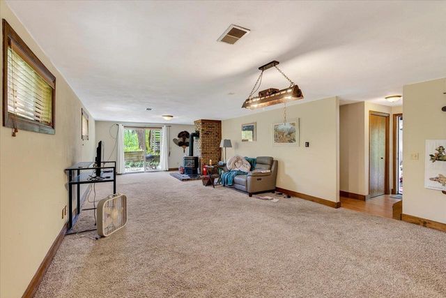 10671 Oak Ridge Road, Evansville, WI 53536