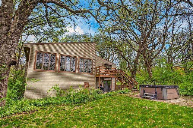 10671 Oak Ridge Road, Evansville, WI 53536