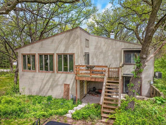 10671 Oak Ridge Road, Evansville, WI 53536