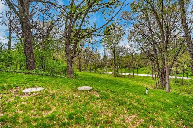 10671 Oak Ridge Road, Evansville, WI 53536