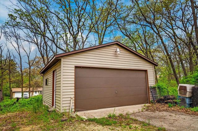 10671 Oak Ridge Road, Evansville, WI 53536
