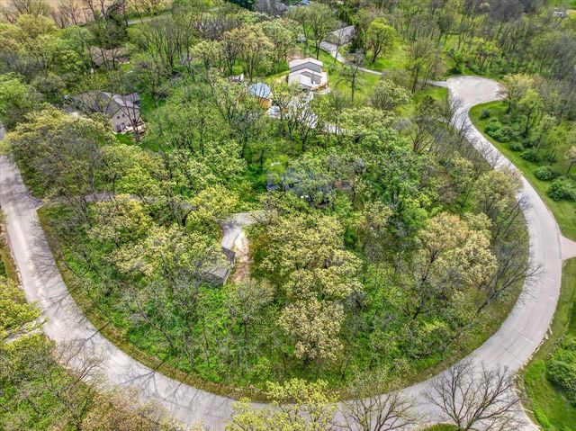 10671 Oak Ridge Road, Evansville, WI 53536