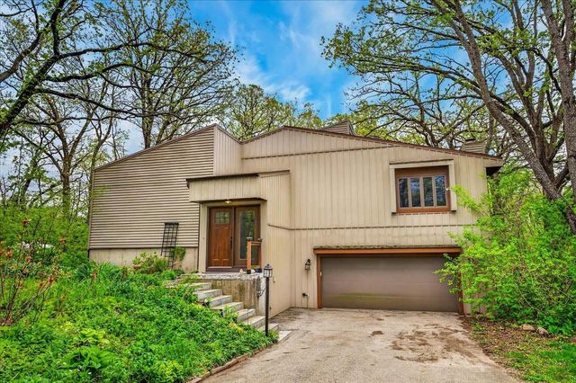 10671 Oak Ridge Road, Evansville, WI 53536
