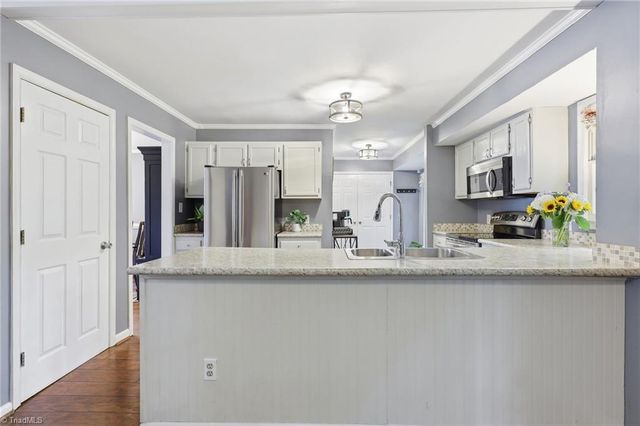 4714 Pine Hollow Lane, Greensboro, NC 27410