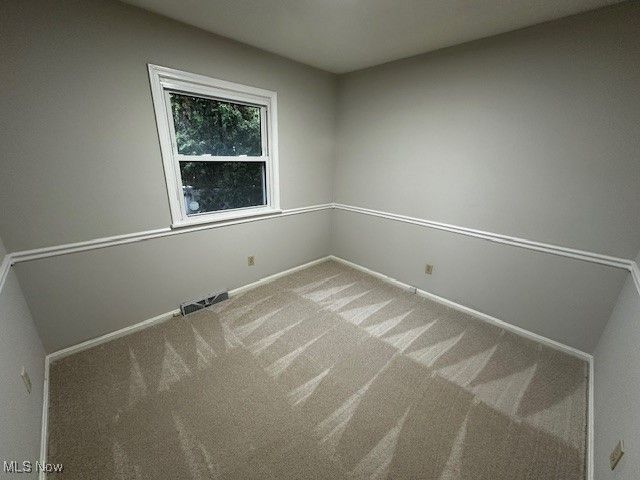 586 Ingalls Road, Akron, OH 44312