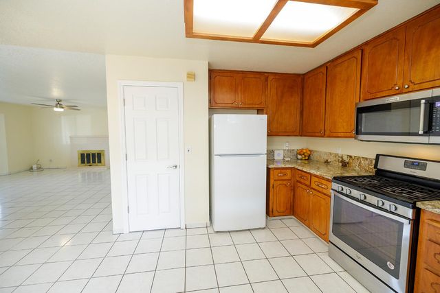 3106 Castellon Way, Stockton, CA 95205