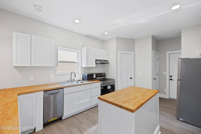 6905 James Madison Way, Louisville, KY 40272