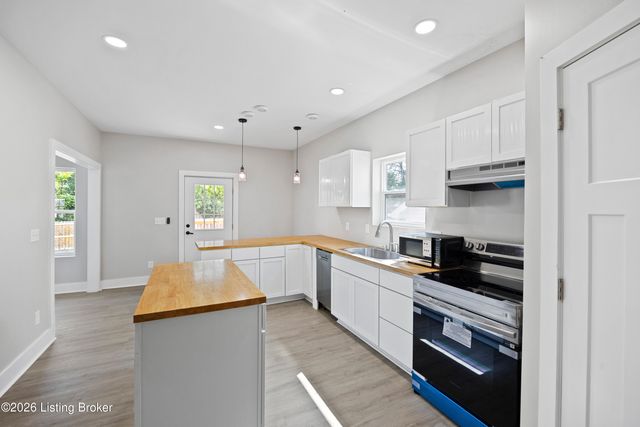 6905 James Madison Way, Louisville, KY 40272