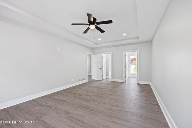 6905 James Madison Way, Louisville, KY 40272