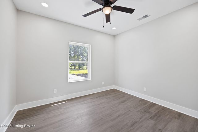 6905 James Madison Way, Louisville, KY 40272