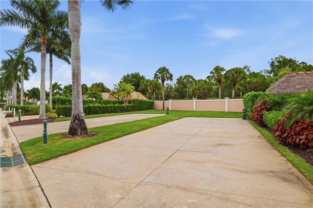 13559 Snook CIR, Naples, FL 34114