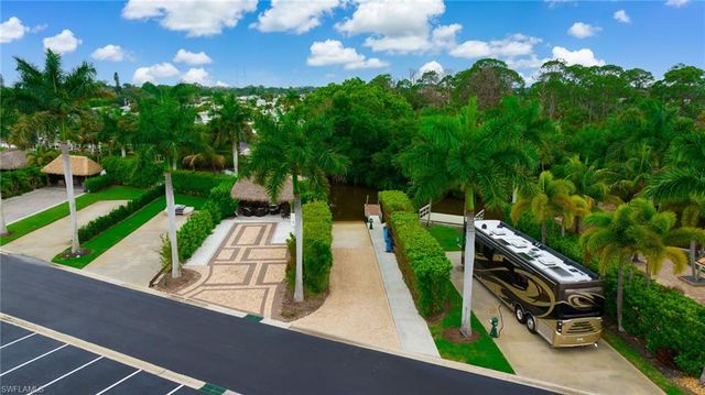 13559 Snook CIR, Naples, FL 34114
