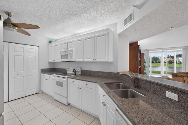 7763 Southampton Terrace 108, Tamarac, FL 33321