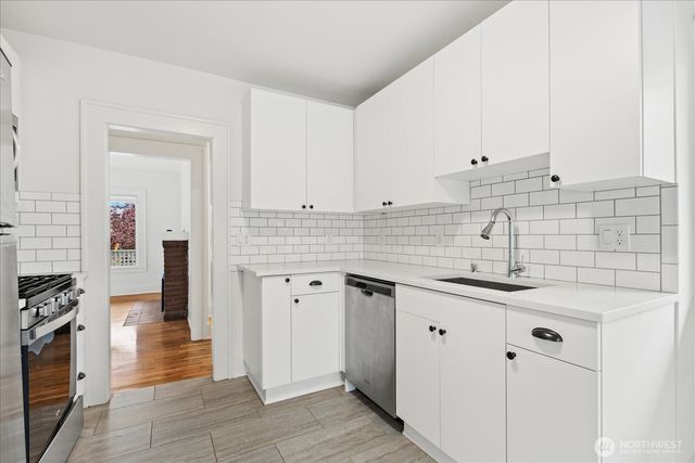706 N 78th Street, Seattle, WA 98103