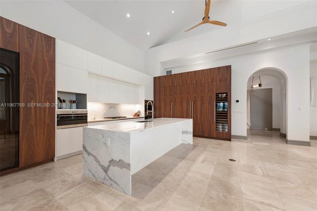 432 S Hibiscus Drive, Miami Beach, FL 33139
