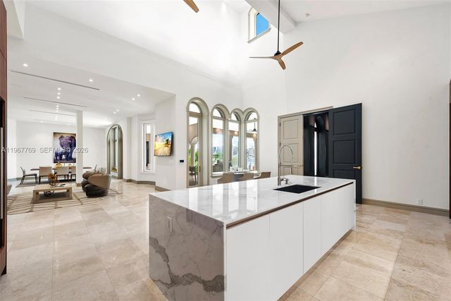 432 S Hibiscus Drive, Miami Beach, FL 33139