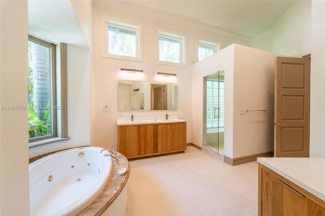 432 S Hibiscus Drive, Miami Beach, FL 33139