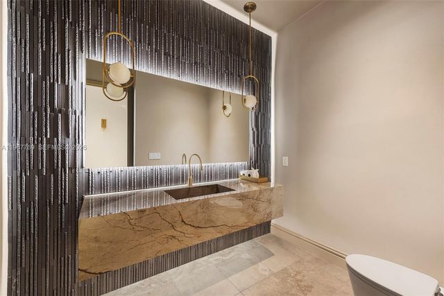 432 S Hibiscus Drive, Miami Beach, FL 33139