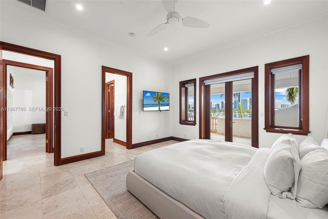 432 S Hibiscus Drive, Miami Beach, FL 33139