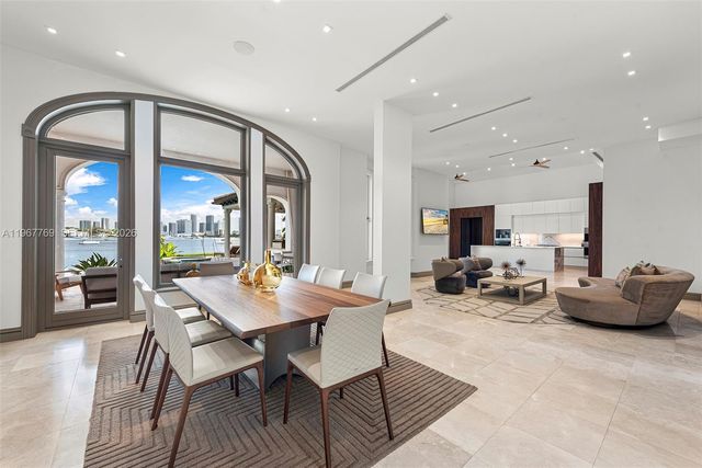 432 S Hibiscus Drive, Miami Beach, FL 33139